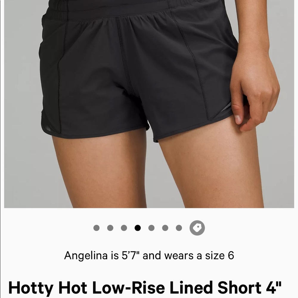Size 4 Lululemon Hotty Hot lined shorts 4”. Gently worn but in like-new shape